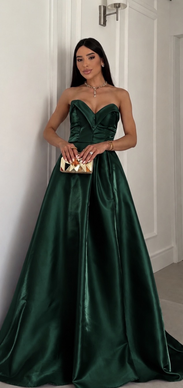Vestido zibeline glow verde esmeralda com trançado nas costas 