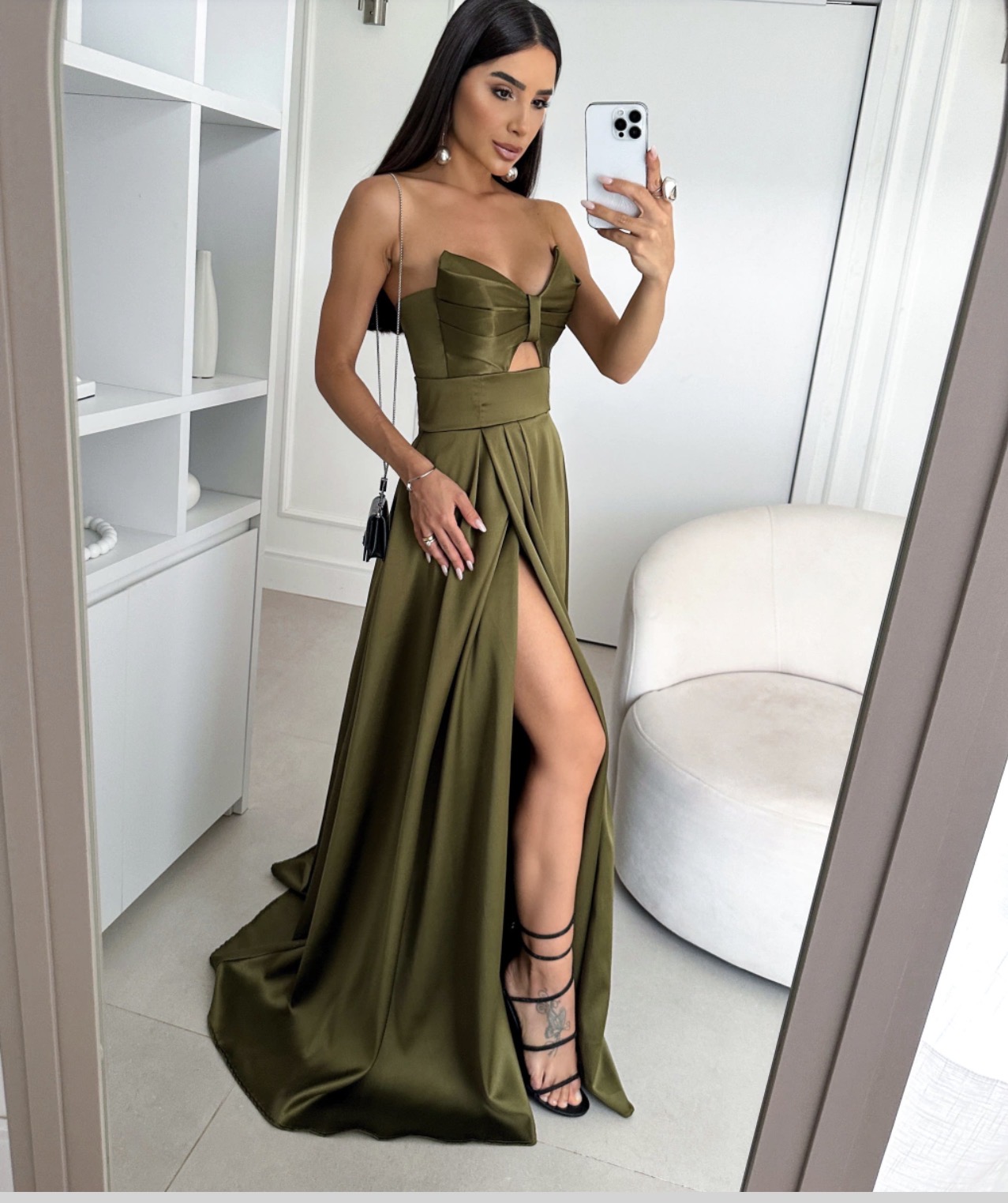 Vestido Longo Verde Oliva Premium com Fenda