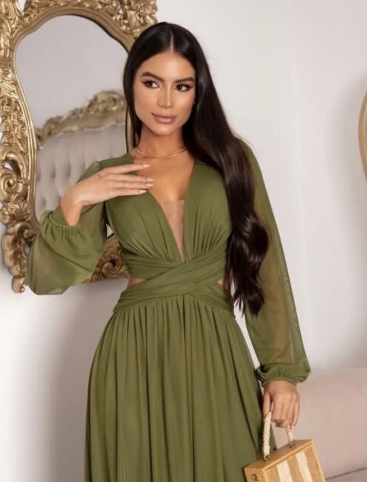 Vestido Longo Verde Oliva com Recortes P/m 